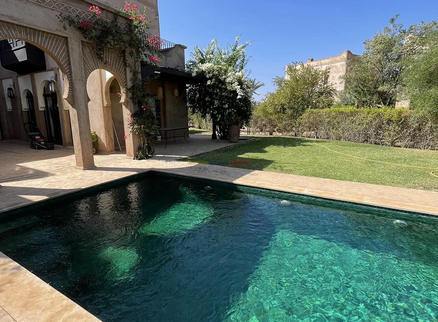 villa-luxe-bab-atlas-marrakech-oliveraie-vue-atlas (8)