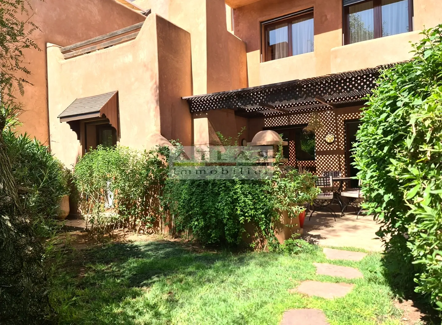 Appartement-de-standing-avec-terrasse-et-piscine-vendu-rapidement-à-l’Agdal-Marrakech (4)