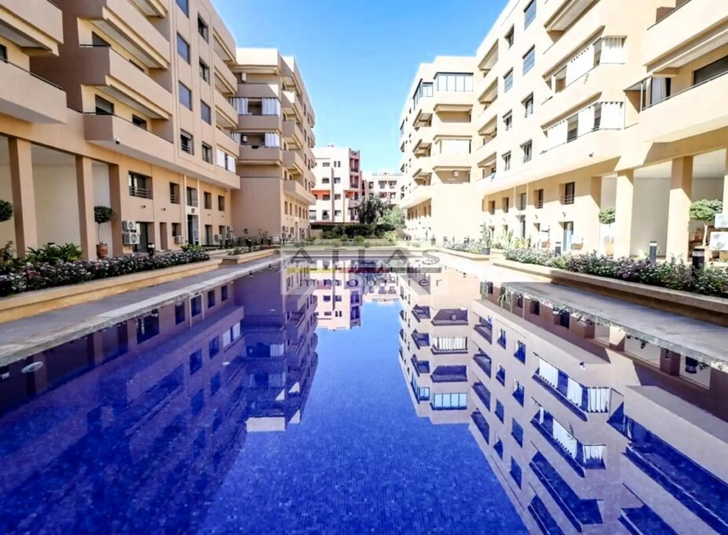 Appartement-haut-standing-avec-terrasse-et-piscine-près-de-la-Palmeraie-de-Marrakech (1)