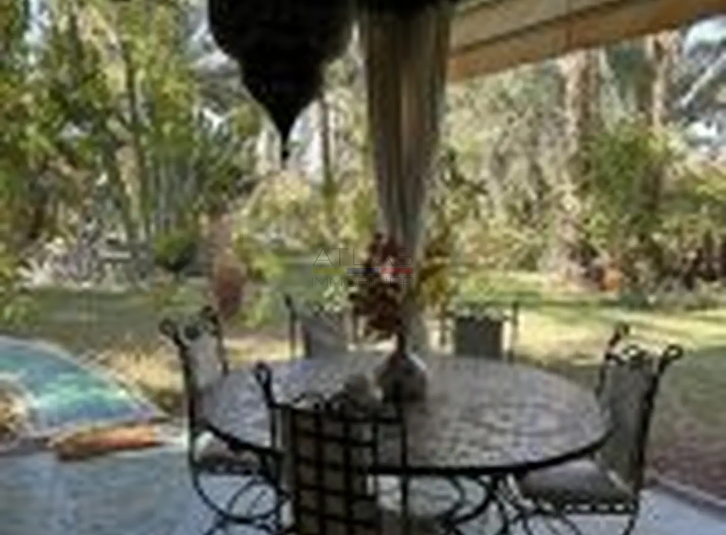 Élégant-appartement-avec-jardin-privatif-au-cœur-de-la-Palmeraie-de-Marrakech (6)