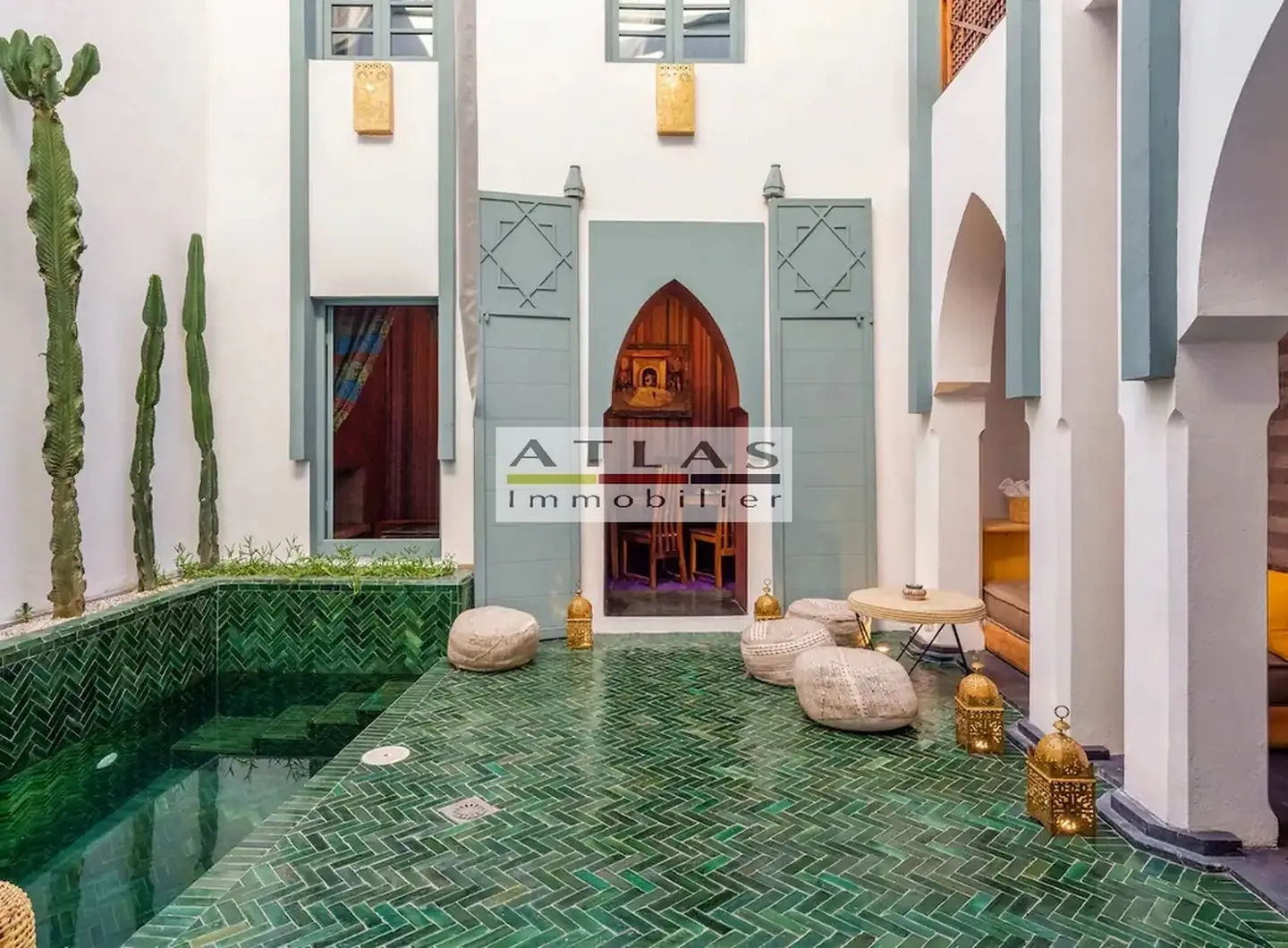 Riad-contemporain-avec-piscine-chauffée-dans-le-quartier-recherché-de-Riad-Larousse (14)