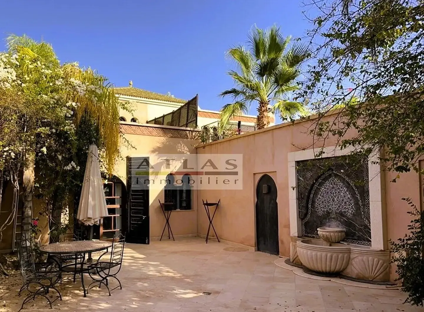 villa-piscine-patio-marrakech-3-chambres-parc-oliviers (18)