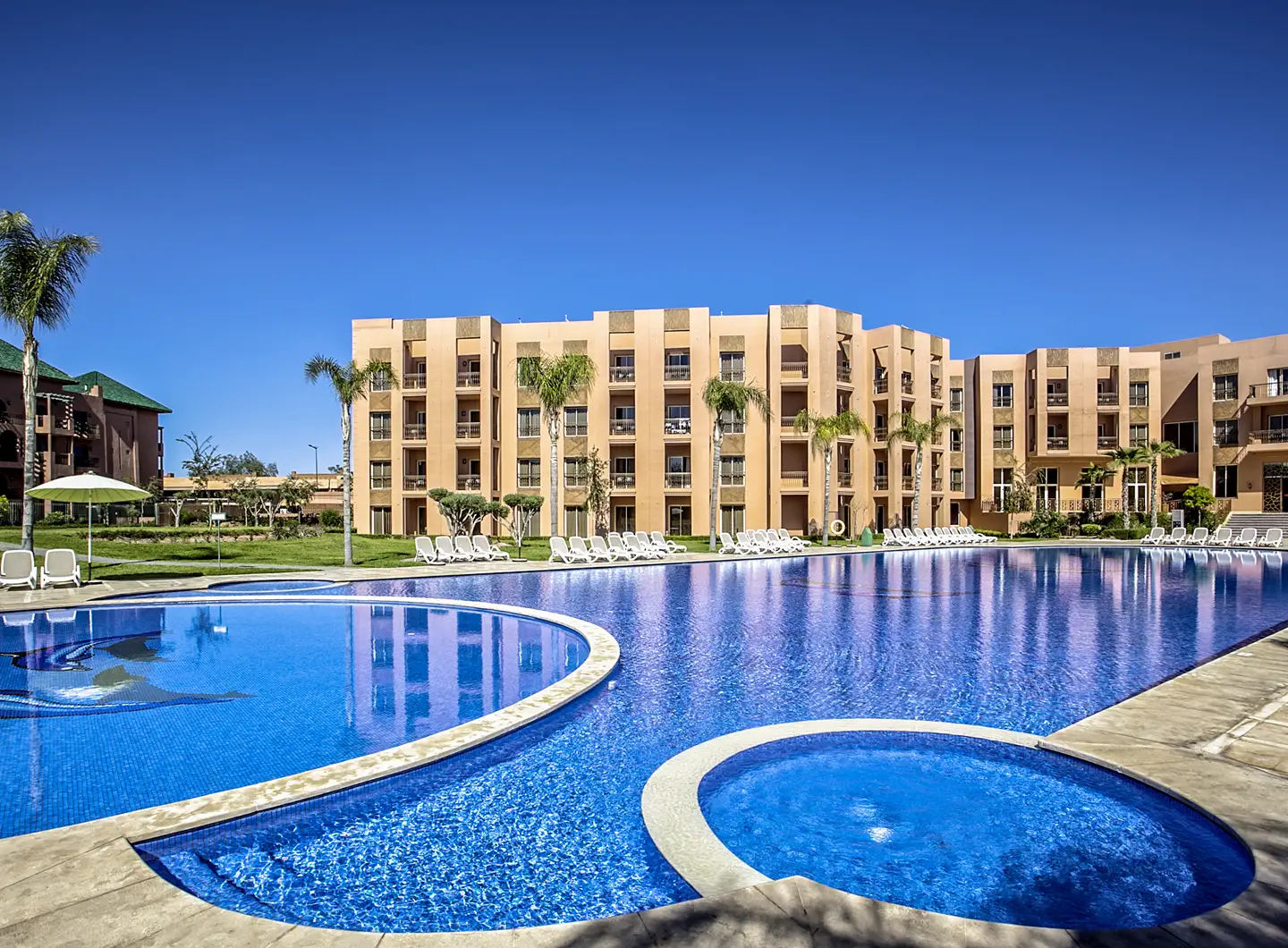 piscine-palm-appart-club-location-vacances-marrakech (1)