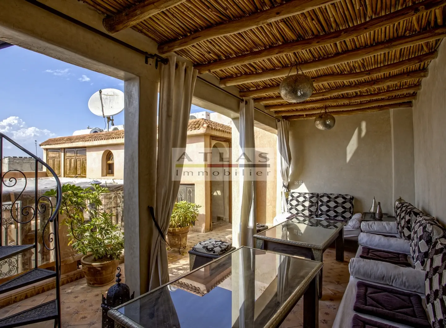 riad-vendu-medina-marrakech-bassin (9)