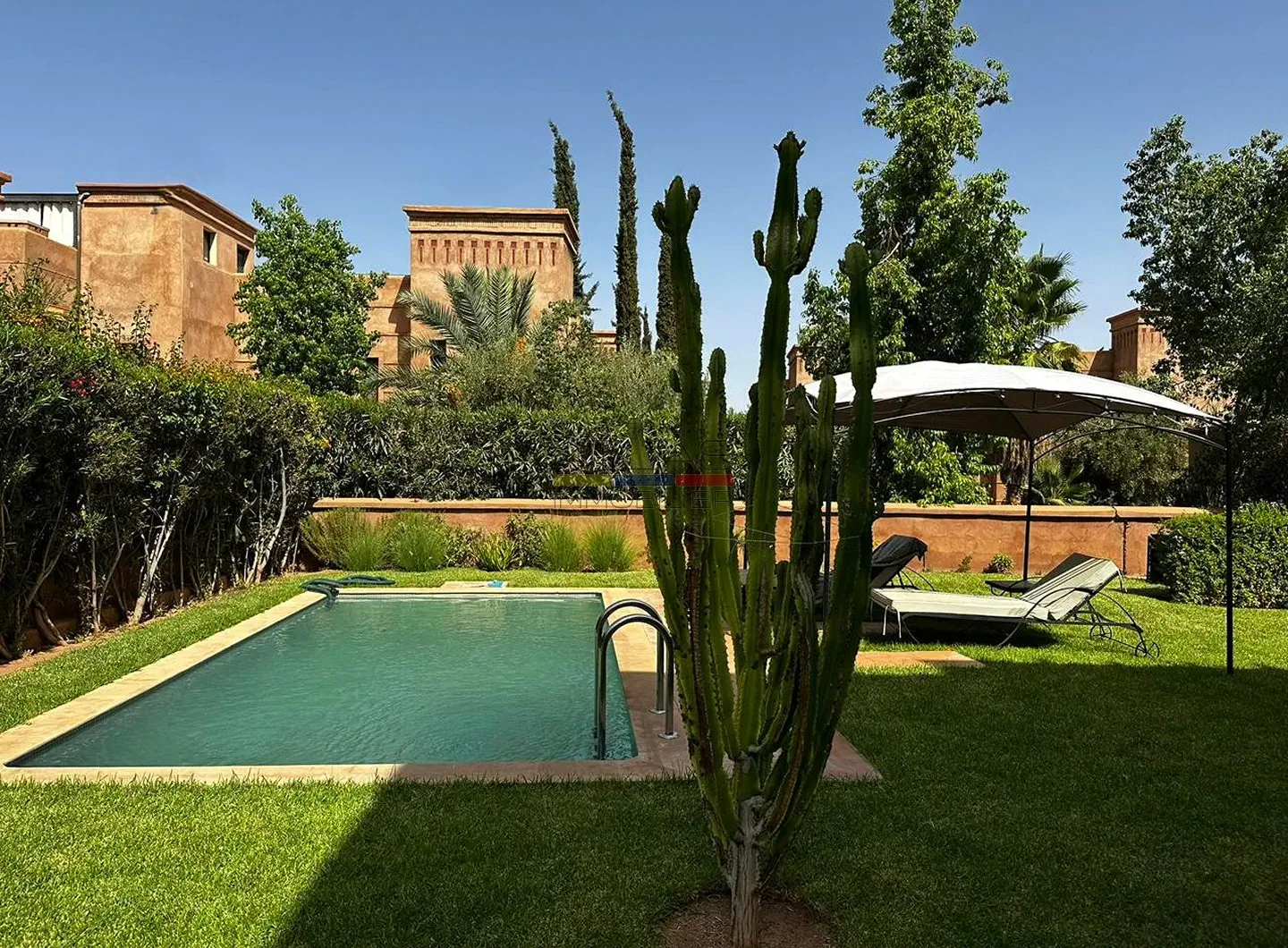villa-marrakech-heated-pool-secure-residence