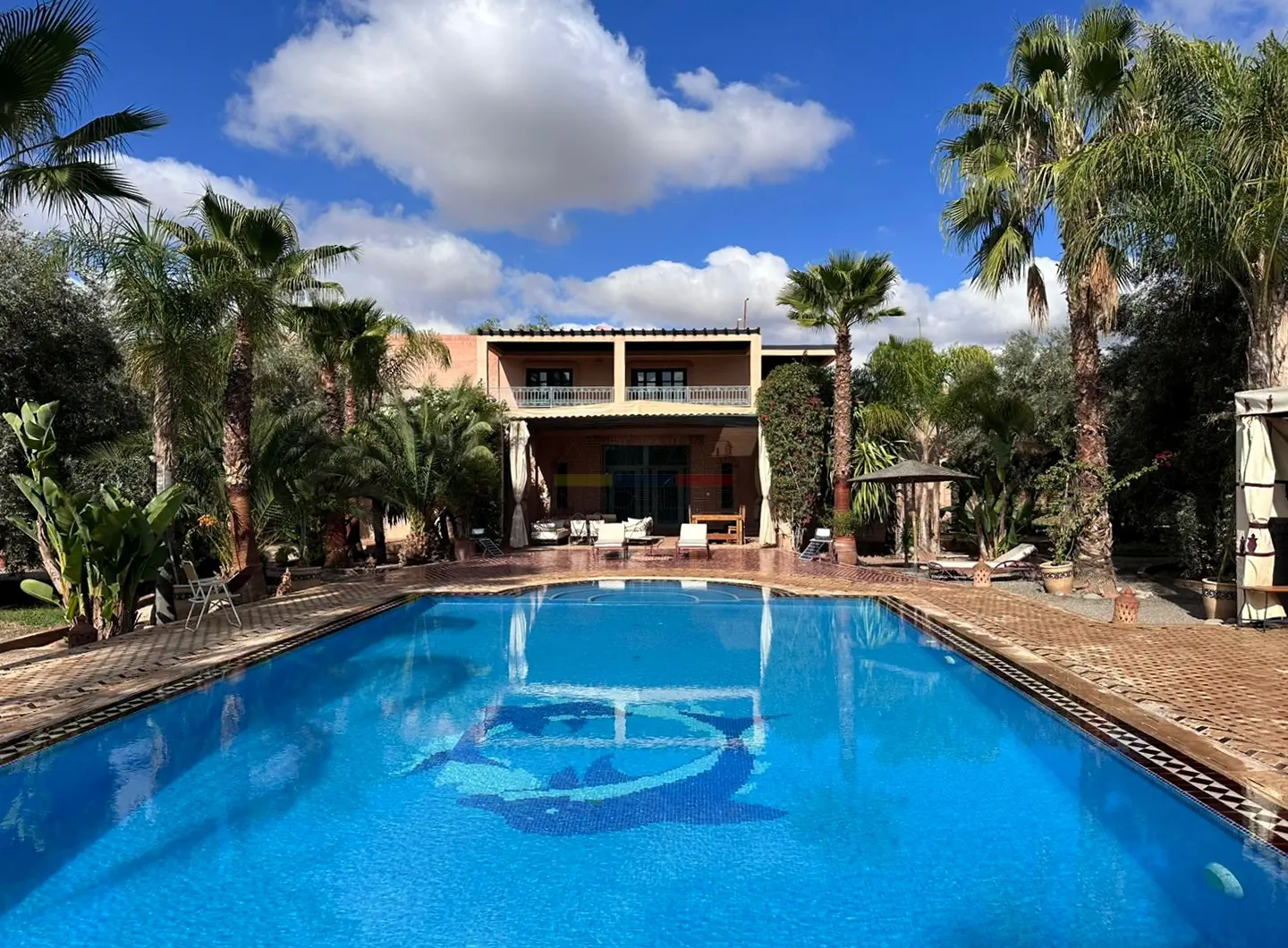 villa-luxe-piscine-interieure-chauffee-marrakech (1)