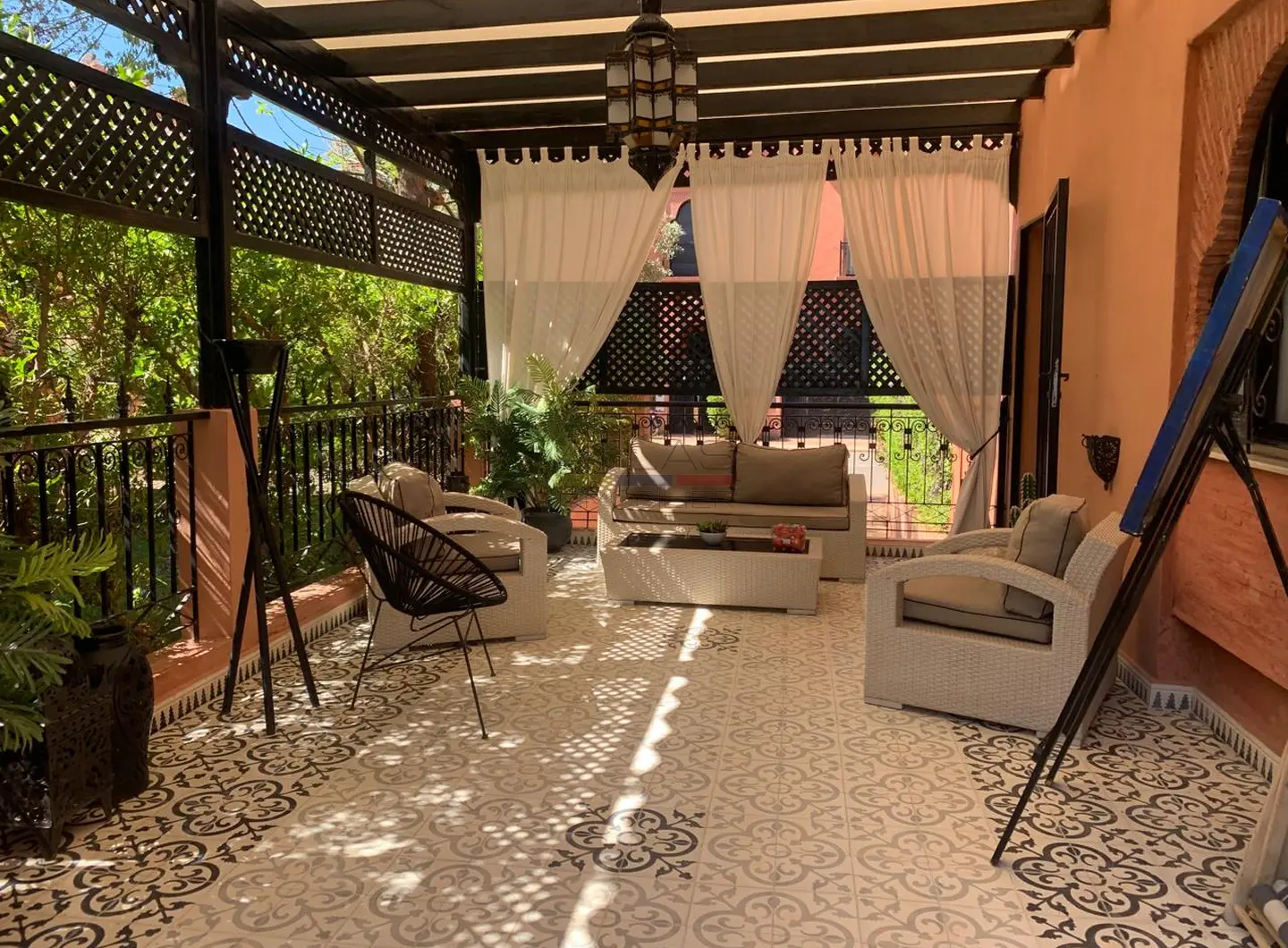 villa-amelkis-marrakech-piscine-4-chambres-residence-securisee-golf (1)