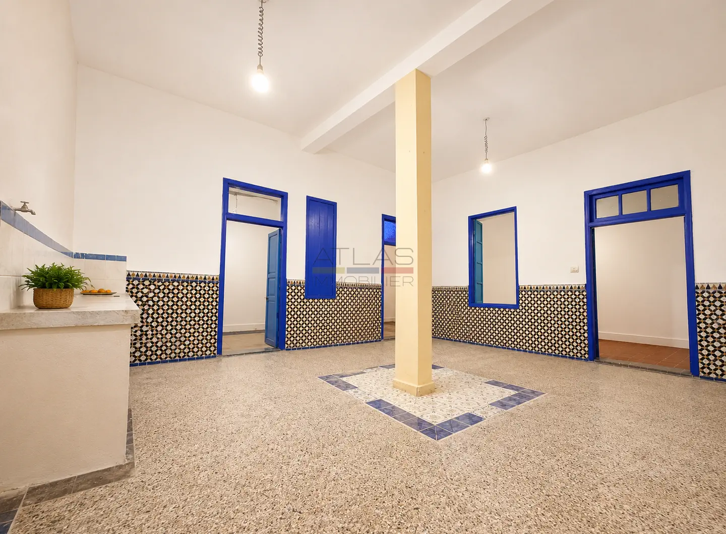 local-commercial-medina-essaouira (4)