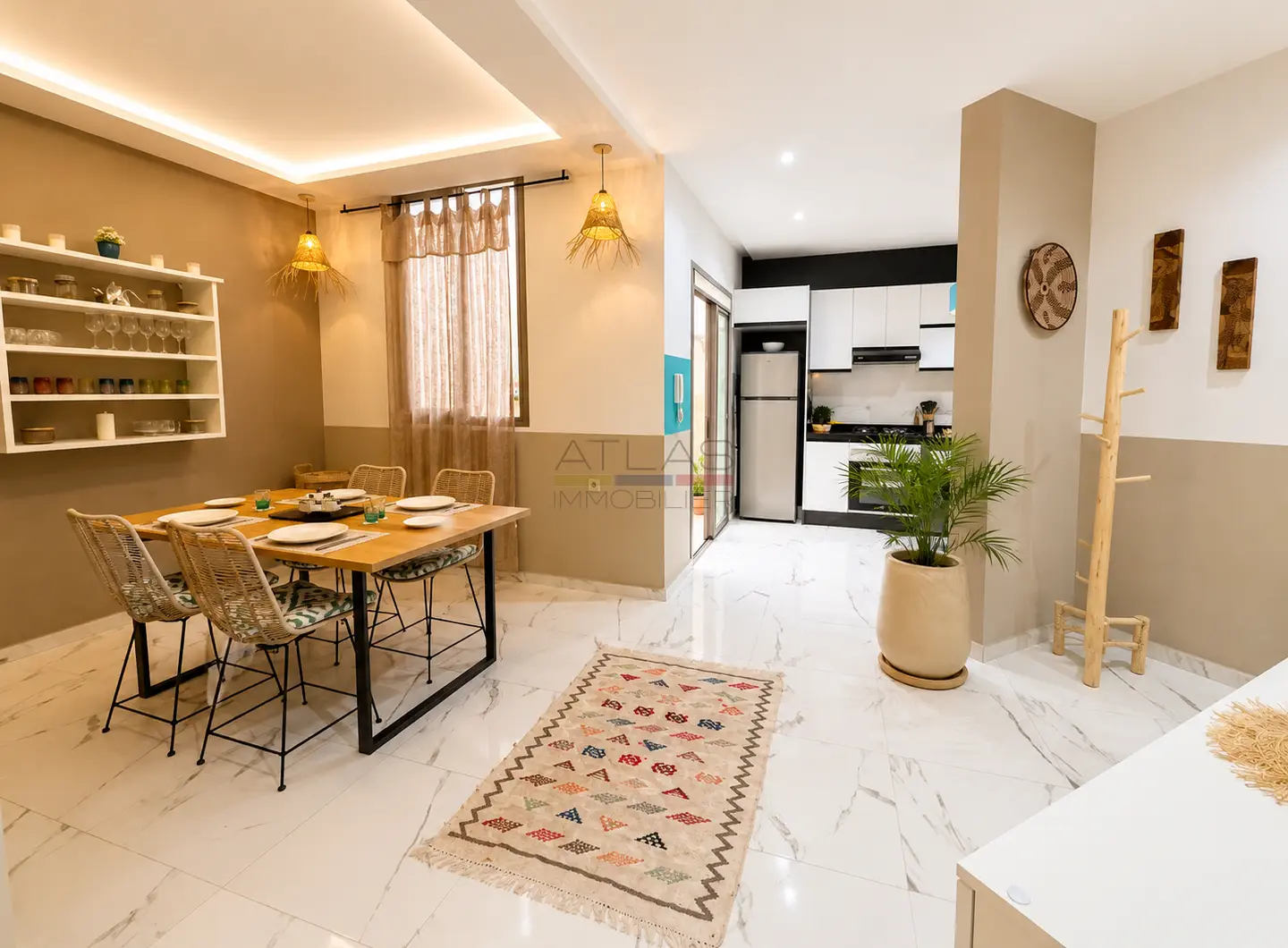 appartement-essaouira-piece-de-vie-ouverte-salle-a-manger